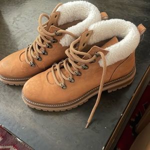 M. GEMI leather Sherpa boot